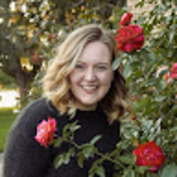 Meet your Posher, Sara - Picture 1 of 1